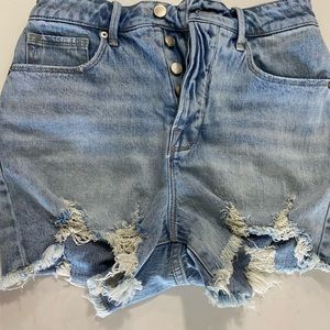 Good American jean shorts size 4/27